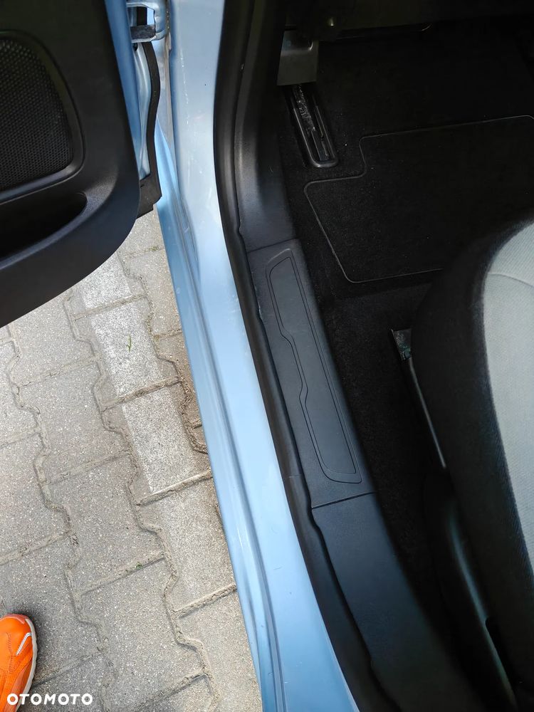 Citroën C4 Picasso 1.6 e-HDi Intensive - 10