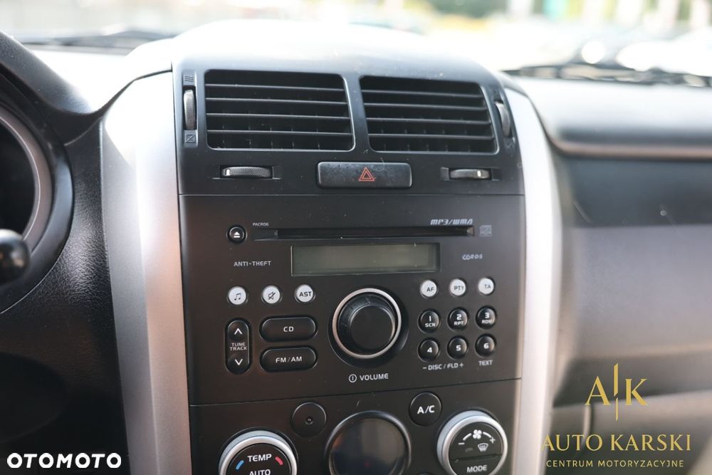 Suzuki Grand Vitara - 26