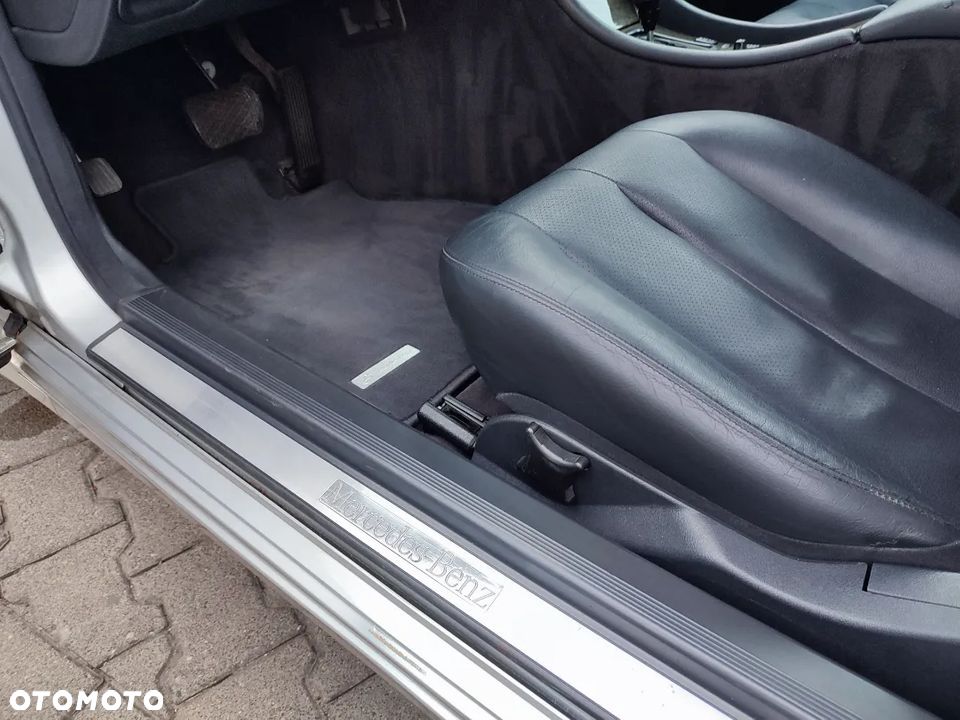 Mercedes-Benz CLK - 10