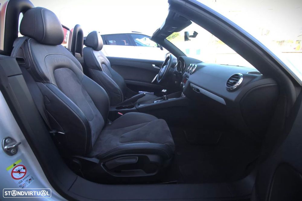Audi TT Roadster 2.0 TFSi S-line - 21