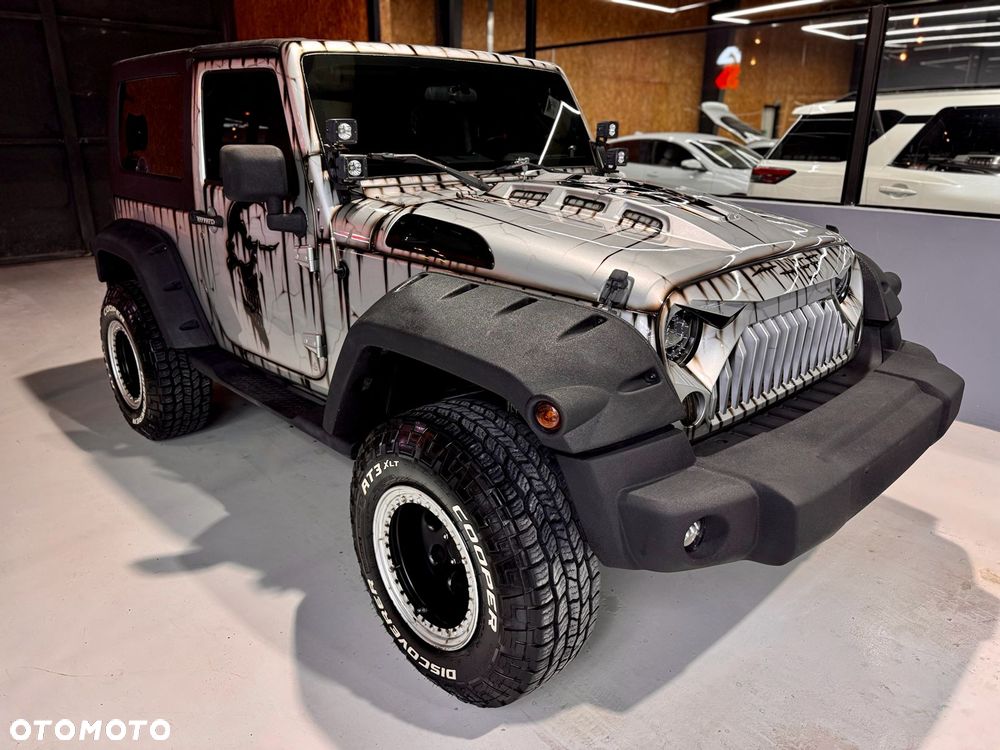 Jeep Wrangler 3.8 Sahara - 3