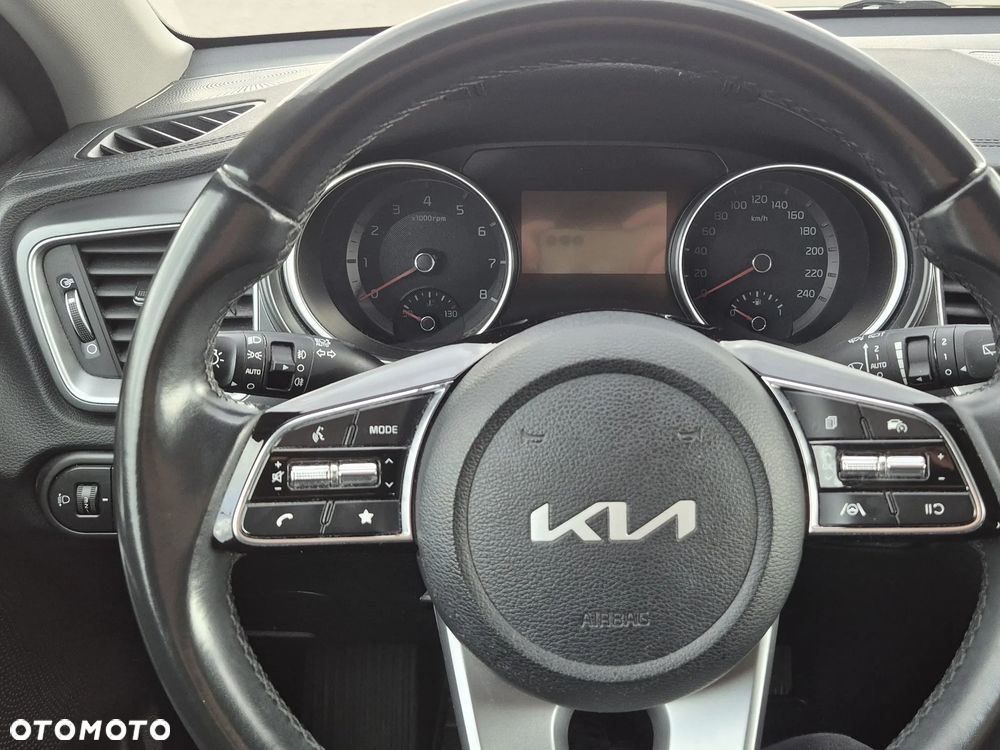 Kia Ceed 1.5 T-GDI M - 18