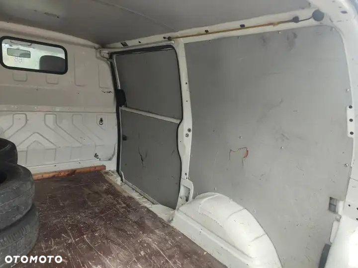 Volkswagen Transporter - 3