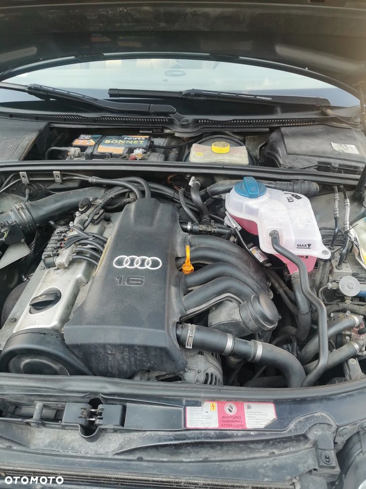 Audi A4 Limousine - 12