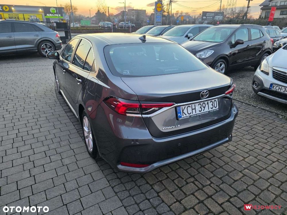 Toyota Corolla - 8