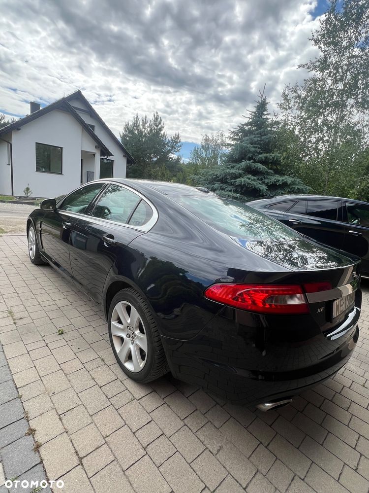 Jaguar XF 2.7 V6 D Premium Luxury - 7