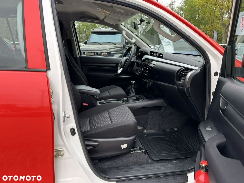 Toyota Hilux 2.4 D-4D Double Cab DLX 4x4 - 20