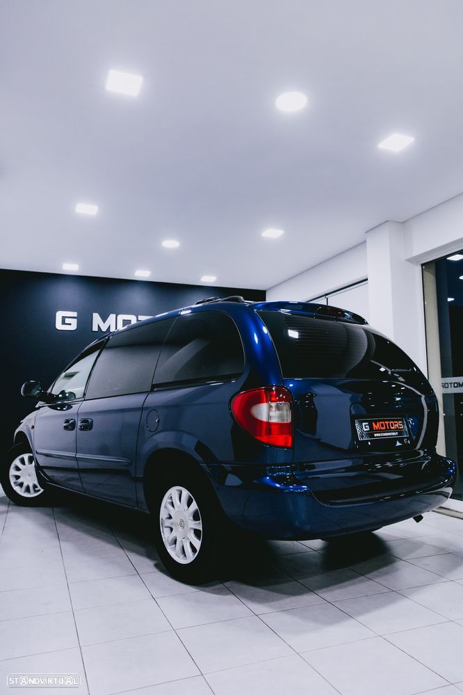 Chrysler Grand Voyager 2.5 CRD LX - 24