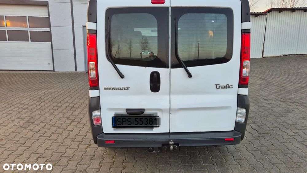 Renault TRAFIC - 2