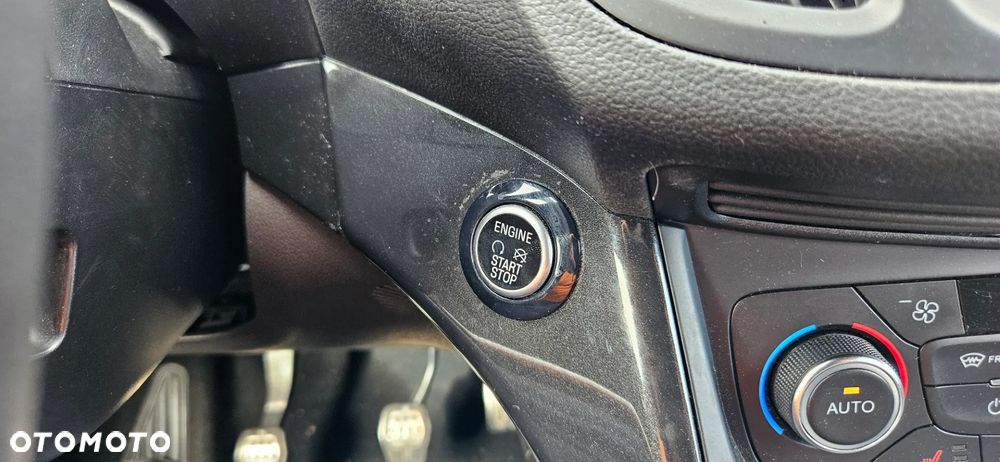 Ford Kuga - 35
