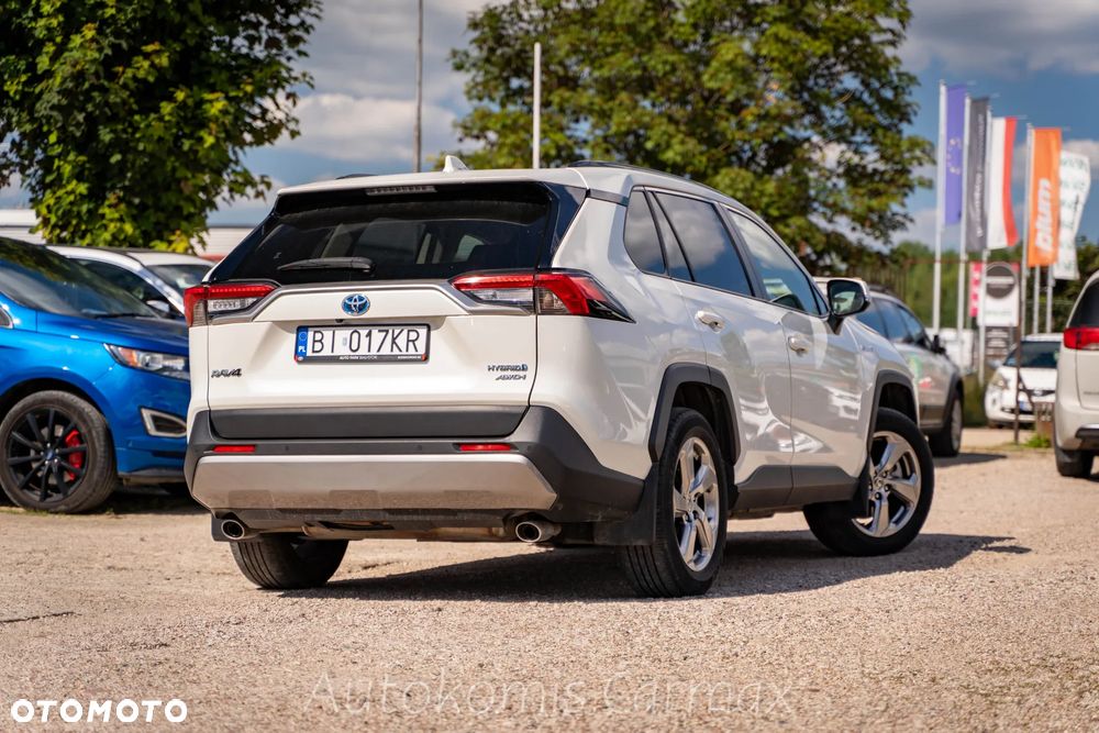 Toyota RAV4 - 8