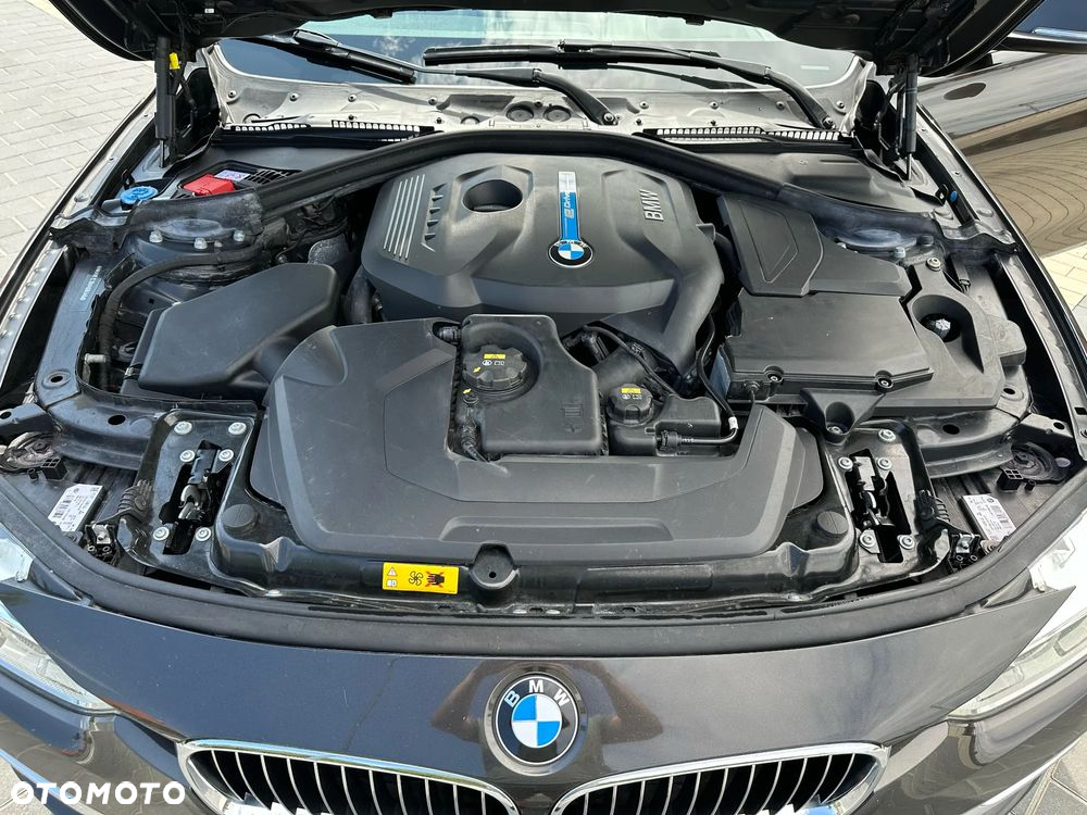 BMW Seria 3 330e iPerformance Luxury Line - 14