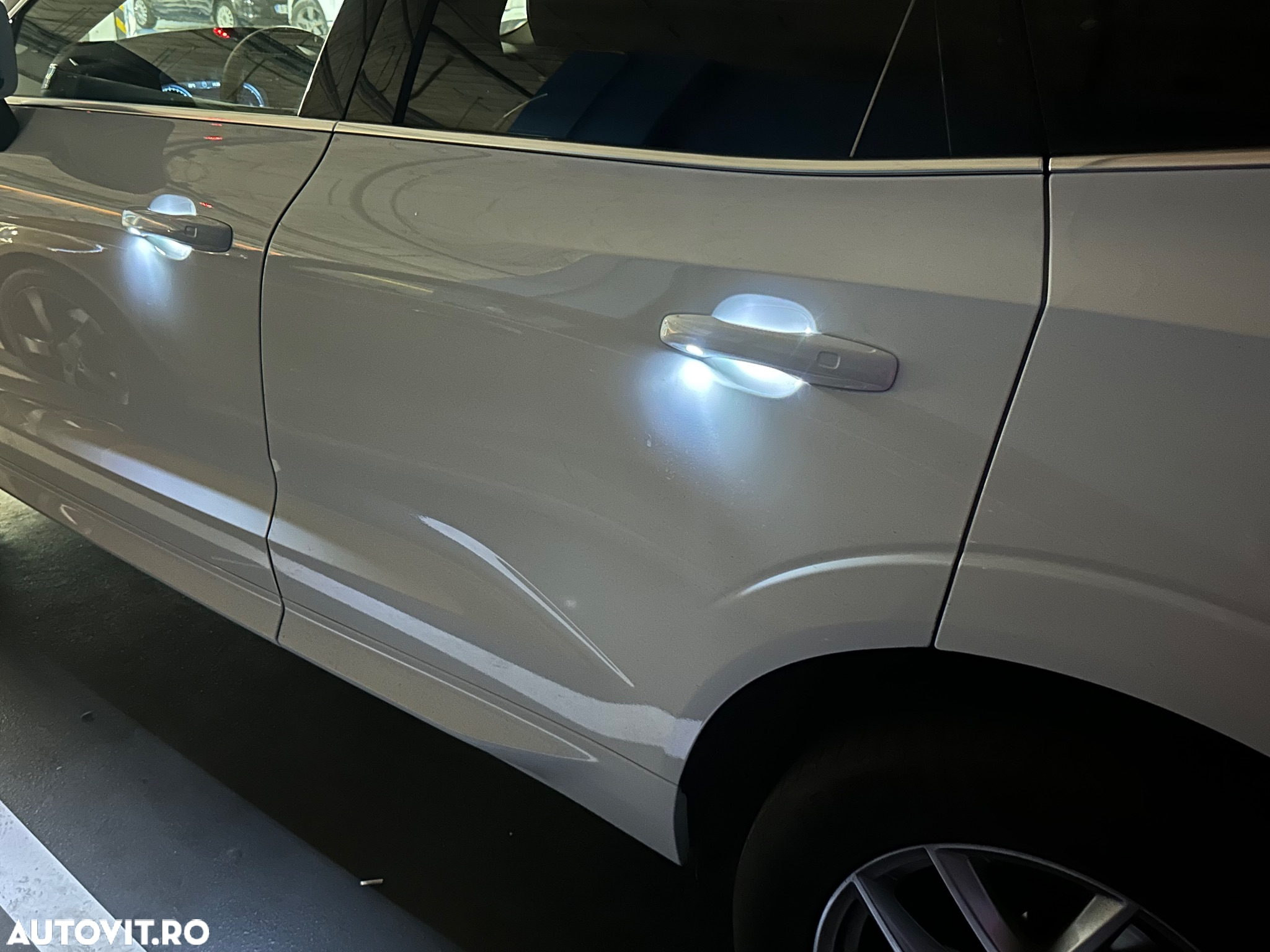 Volvo XC 60 B4 D AWD Geartronic Momentum Pro - 40