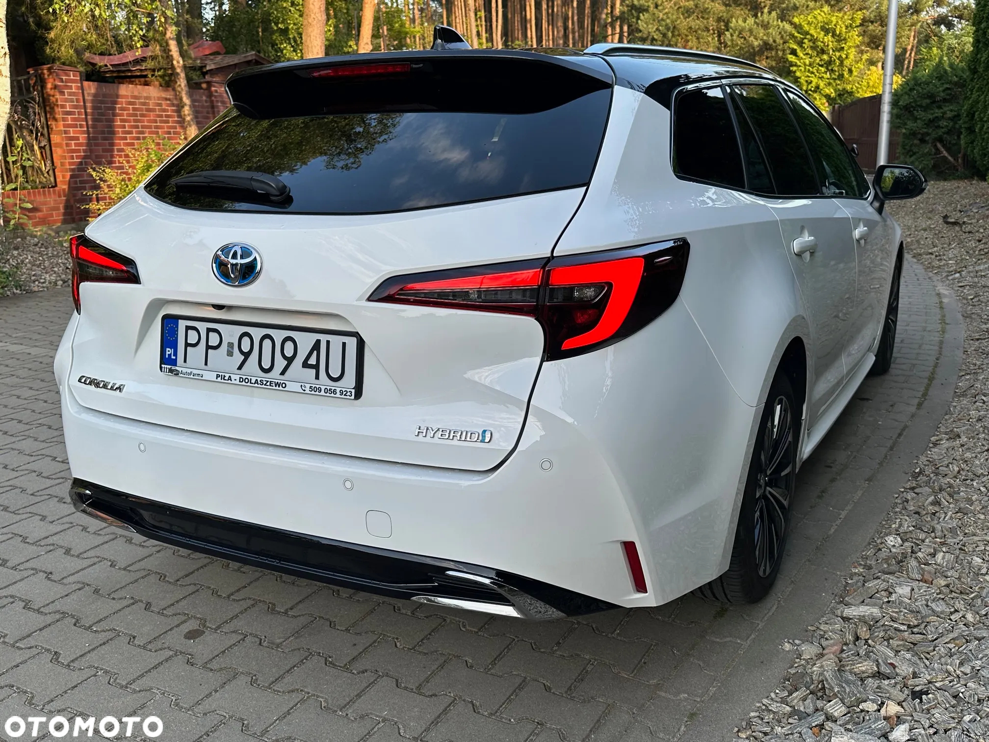Toyota Corolla 1.8 Hybrid Team Deutschland - 28