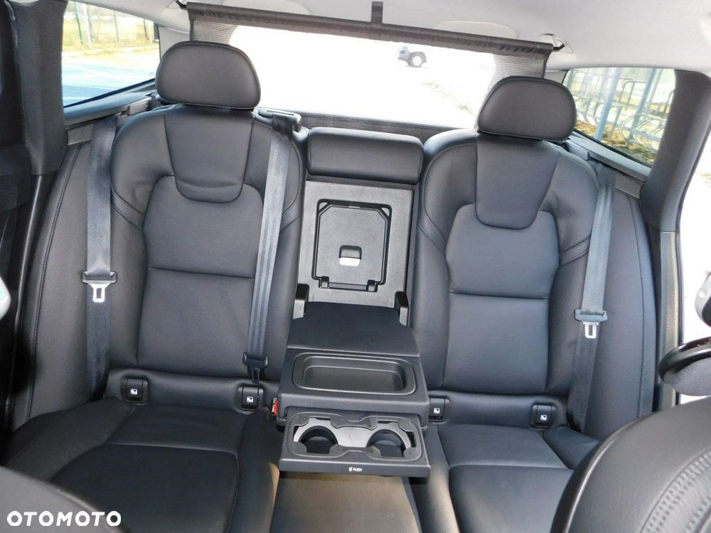 Volvo V90 T5 Momentum - 12
