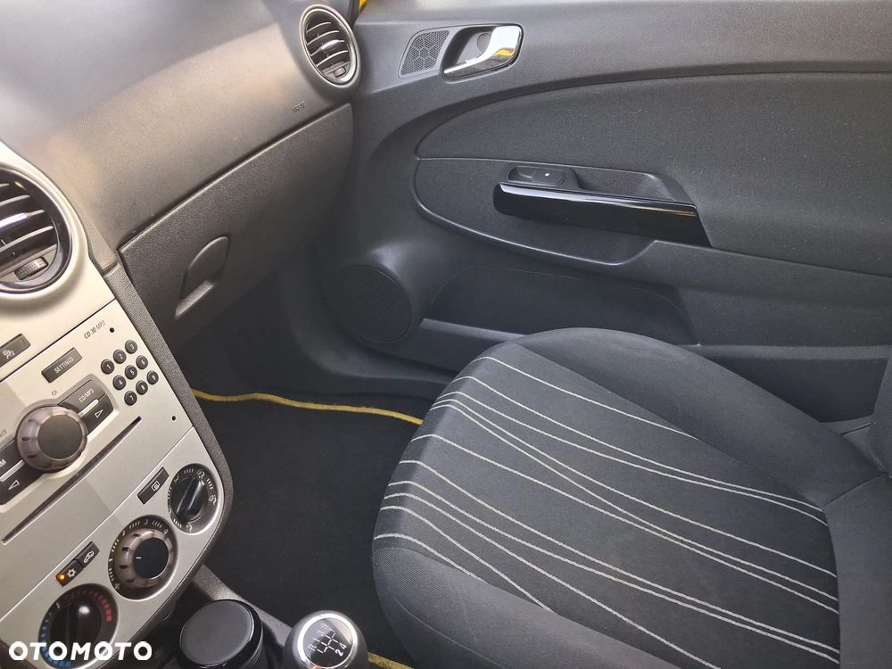 Opel Corsa - 19