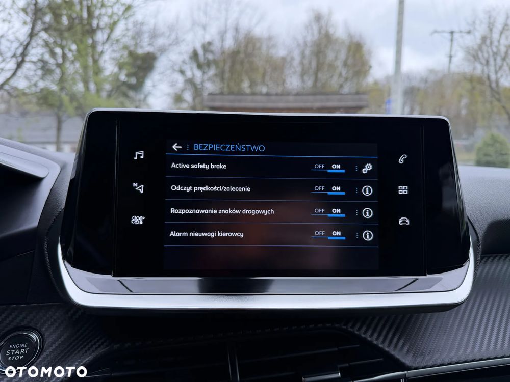 Peugeot 2008 PureTech 130 Allure Pack - 28