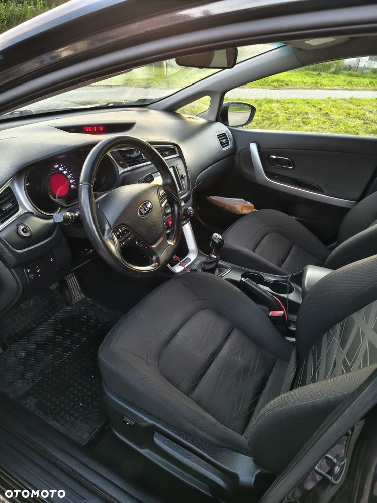 Kia Ceed - 7