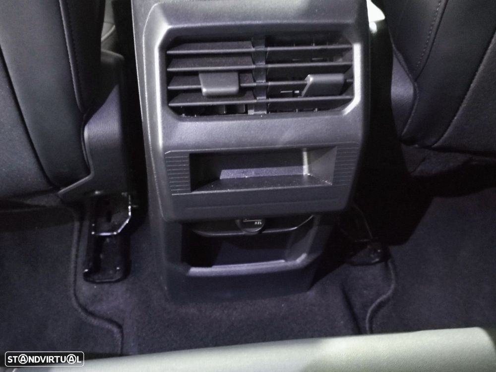 Peugeot 3008 1.2 Hybrid Allure e-DCS6 - 28