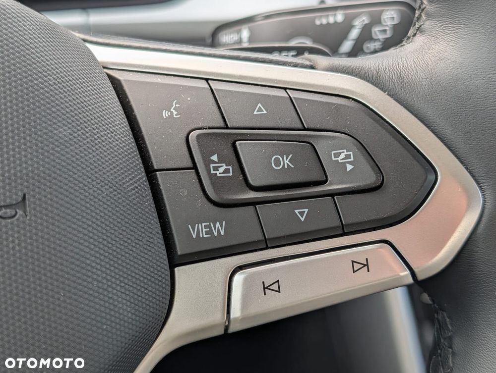 Volkswagen T-Roc 1.5 TSI Life Plus DSG - 20