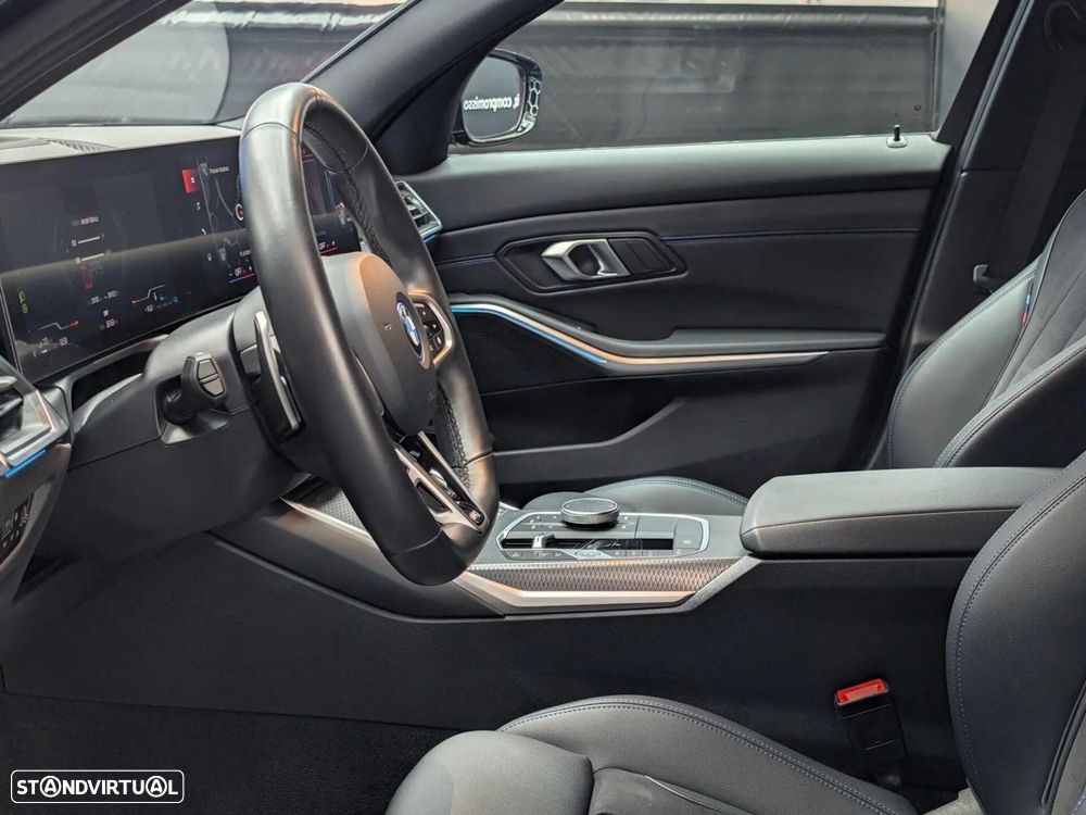 BMW 320 e Pack Desportivo M Auto - 51