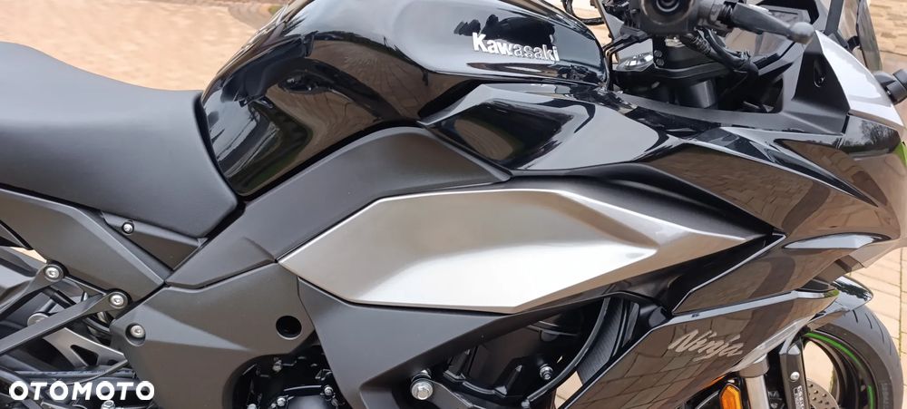 Kawasaki Ninja 1000 SX - 26