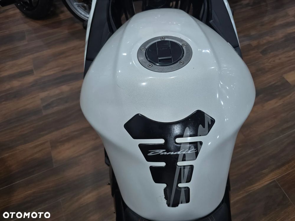 Suzuki Bandit - 19