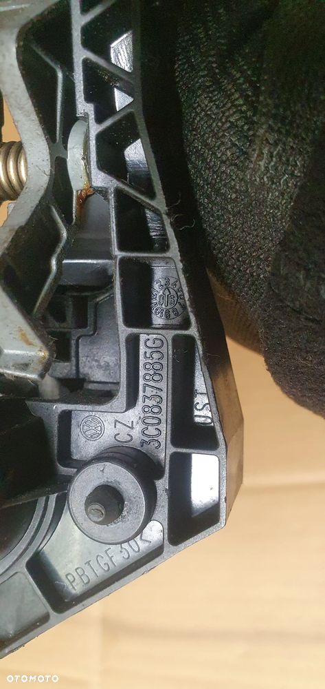Klamka lewy tył tylna lewa mocowanie VW Passat B6 LA7T 3C0837885G - 8