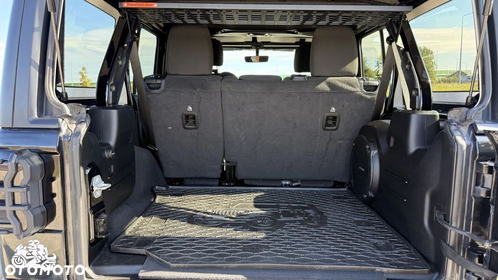 Jeep Wrangler - 18