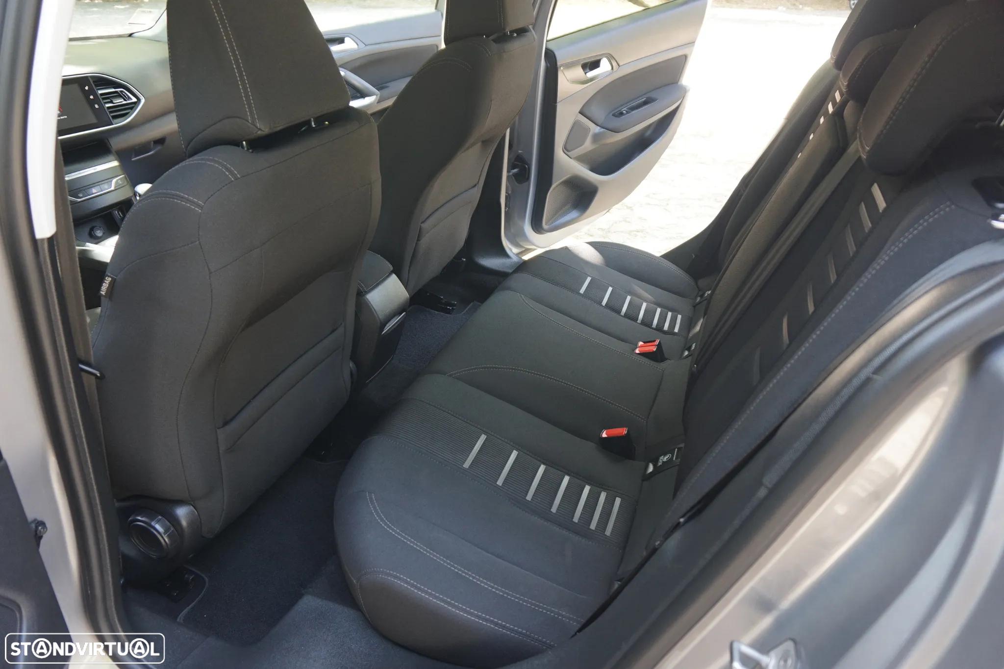 Peugeot 308 1.6 BlueHDi Allure - 23