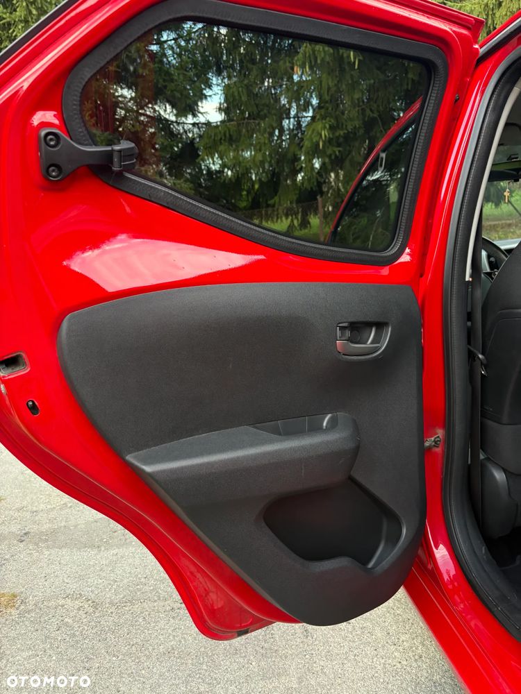 Toyota Aygo 1.0 VVT-i Color Edition - 25