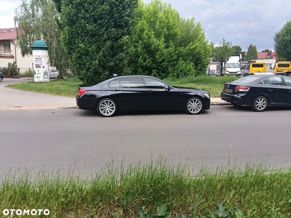BMW Seria 7 - 40