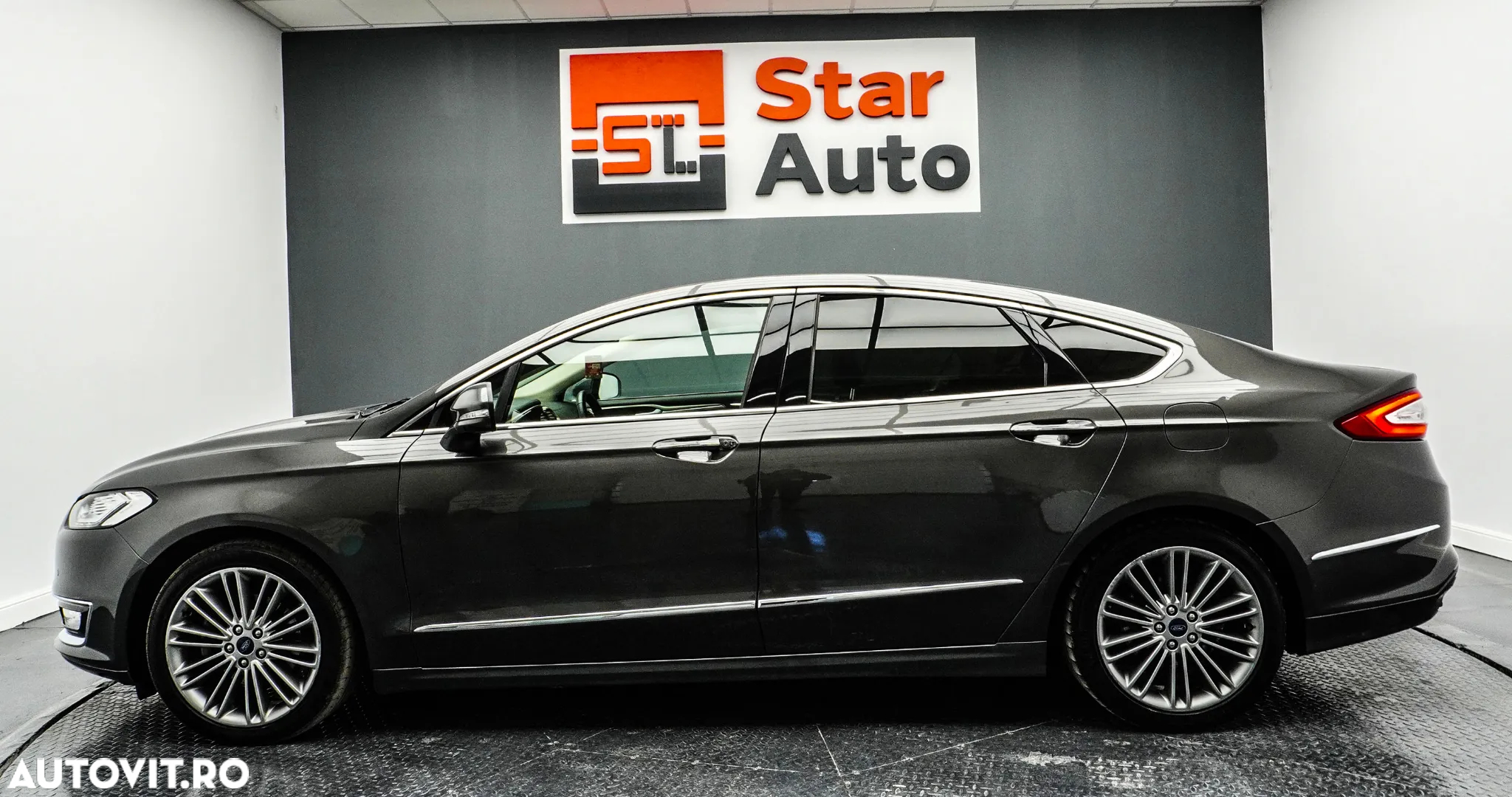 Ford Mondeo Vignale 2.0 Hybrid - 10
