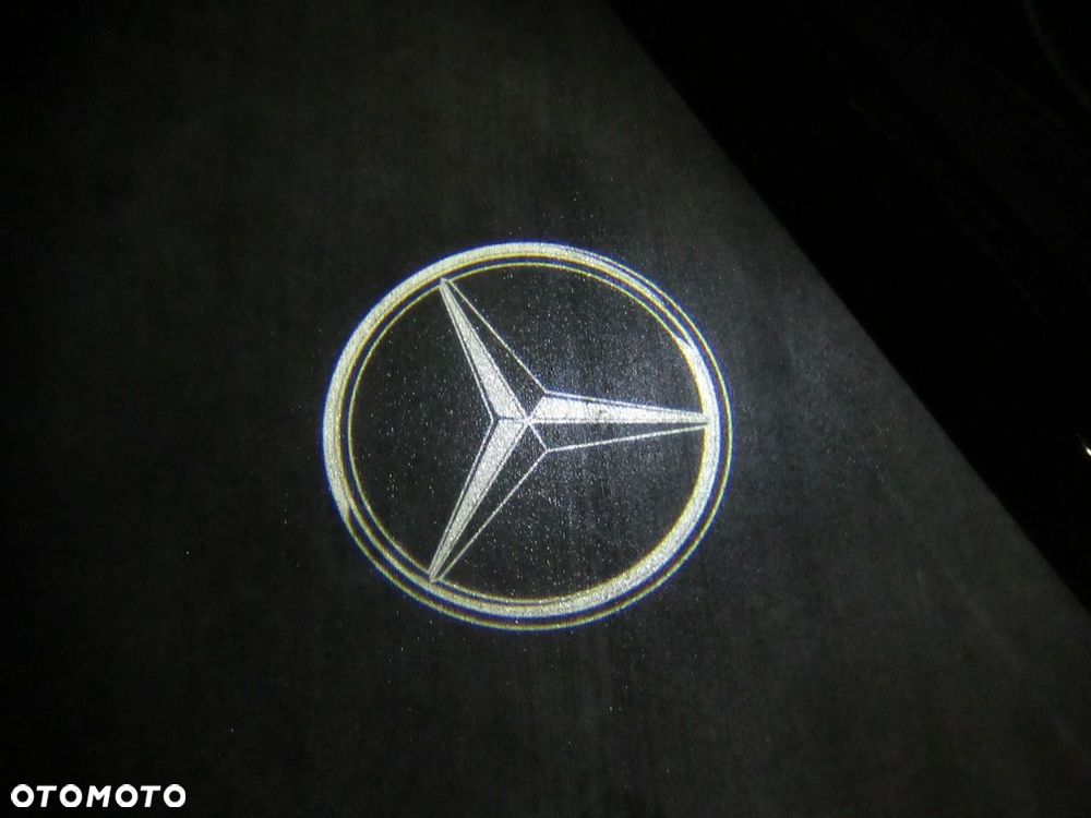 Mercedes-Benz Klasa C 200 9G-TRONIC AMG Line Advanced - 37