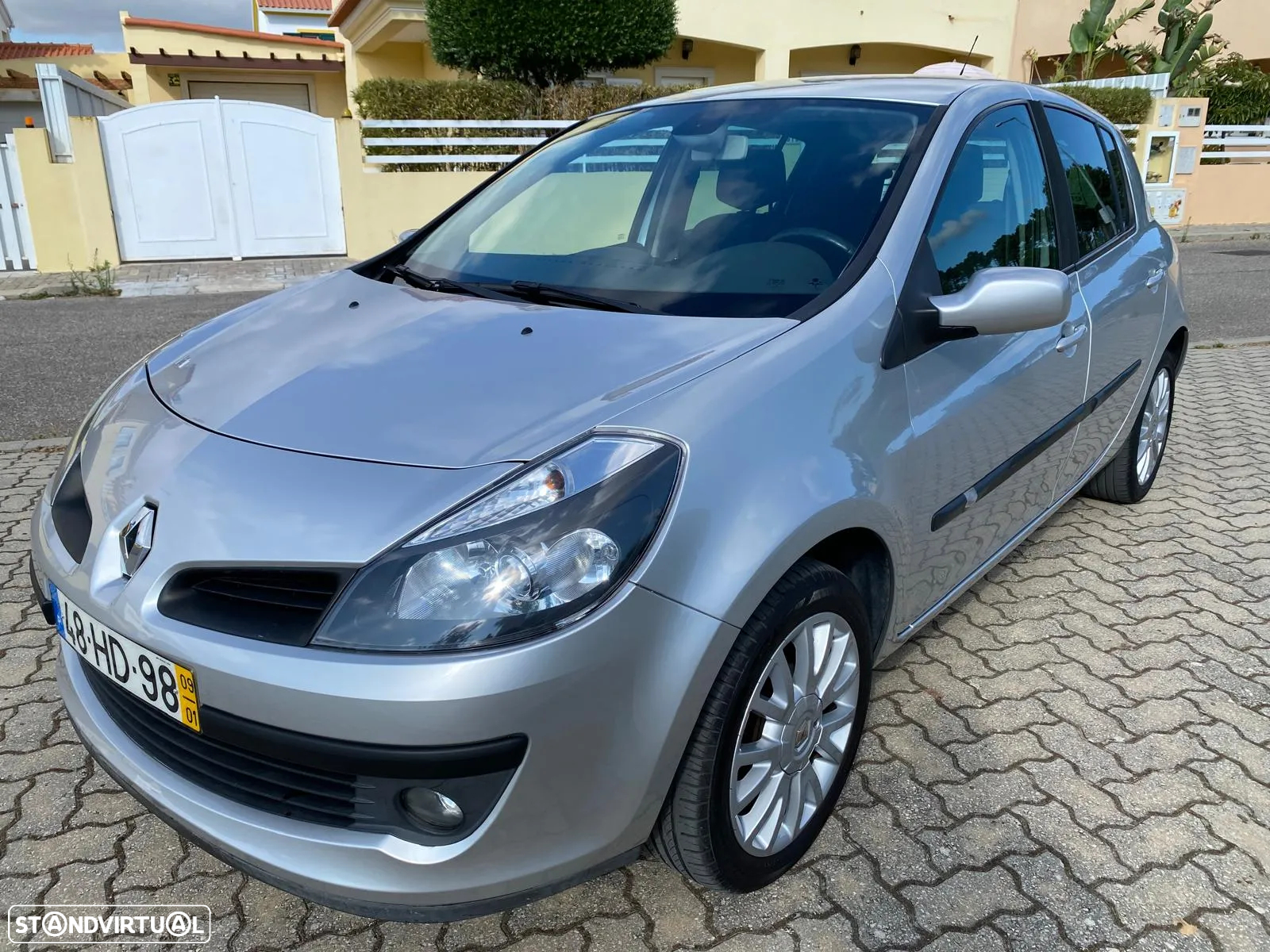 Renault Clio 1.2 16V Dynamique S - 3