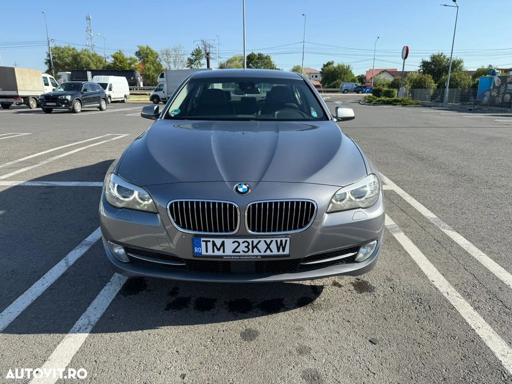 BMW Seria 5 525d Touring Aut. Luxury Line - 1