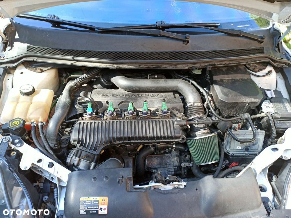 Ford Focus 2.5 ST - 19