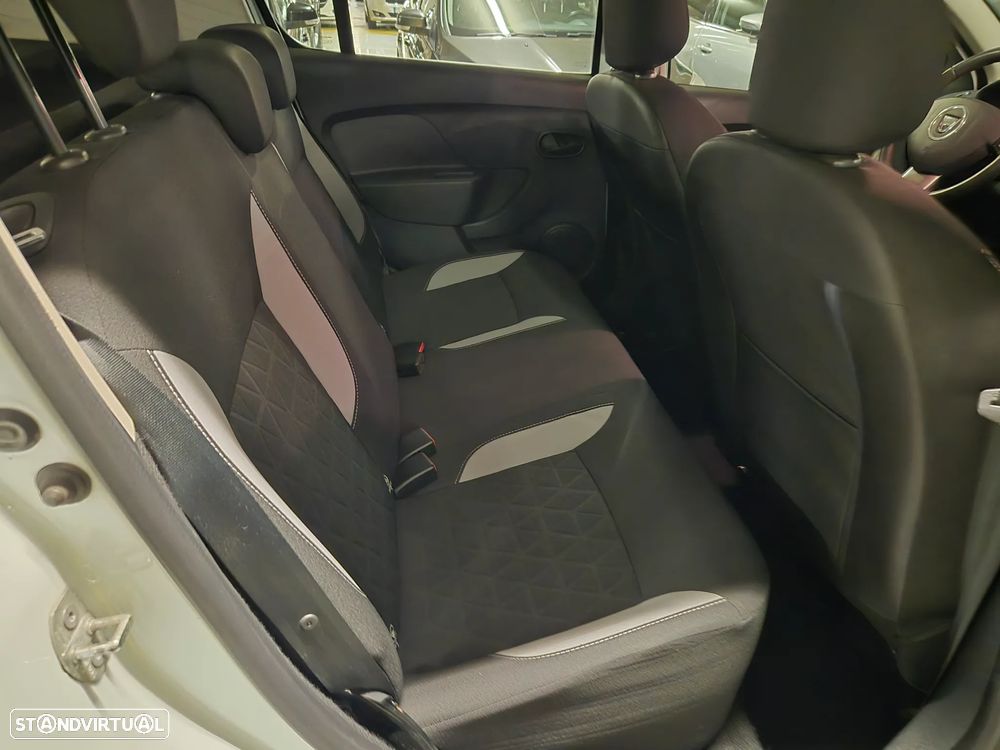 Dacia Sandero 1.0 TCe Stepway - 25