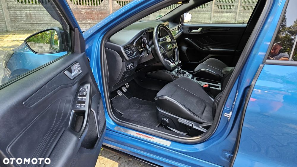 Ford Focus 2.0 EcoBlue S&S ST - 5