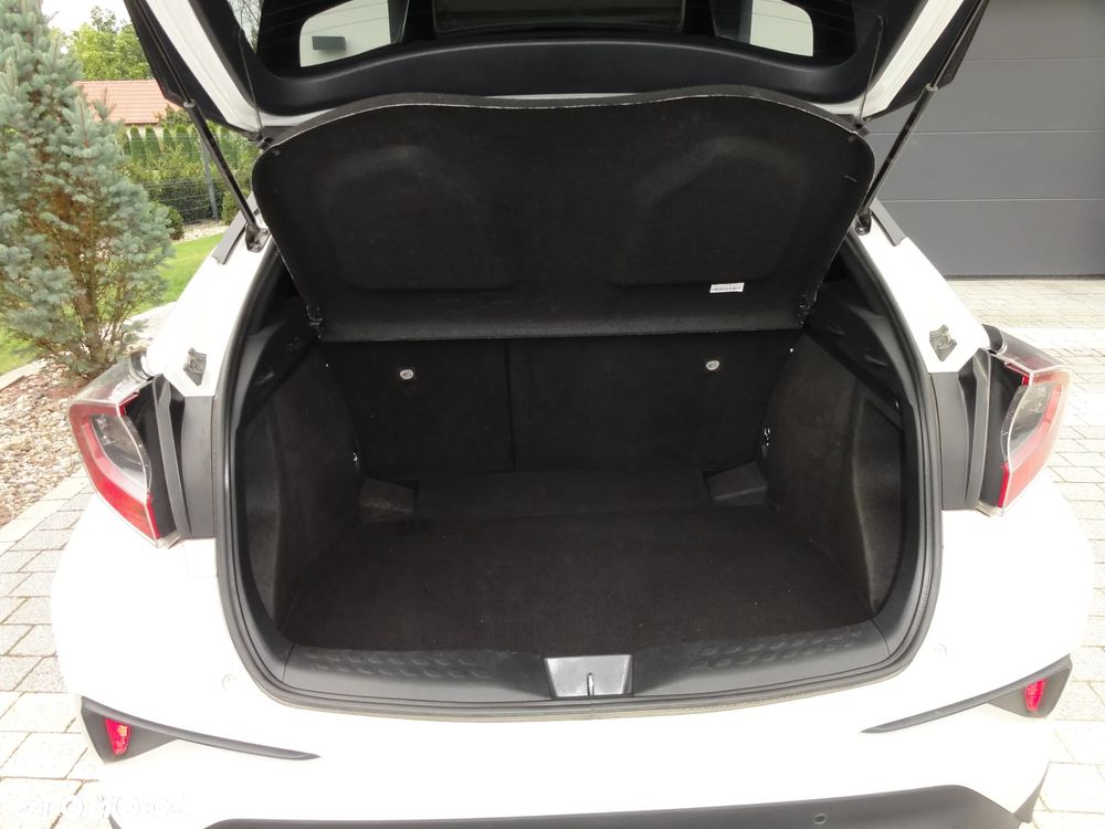 Toyota C-HR 1.8 Hybrid GPF Selection - 19