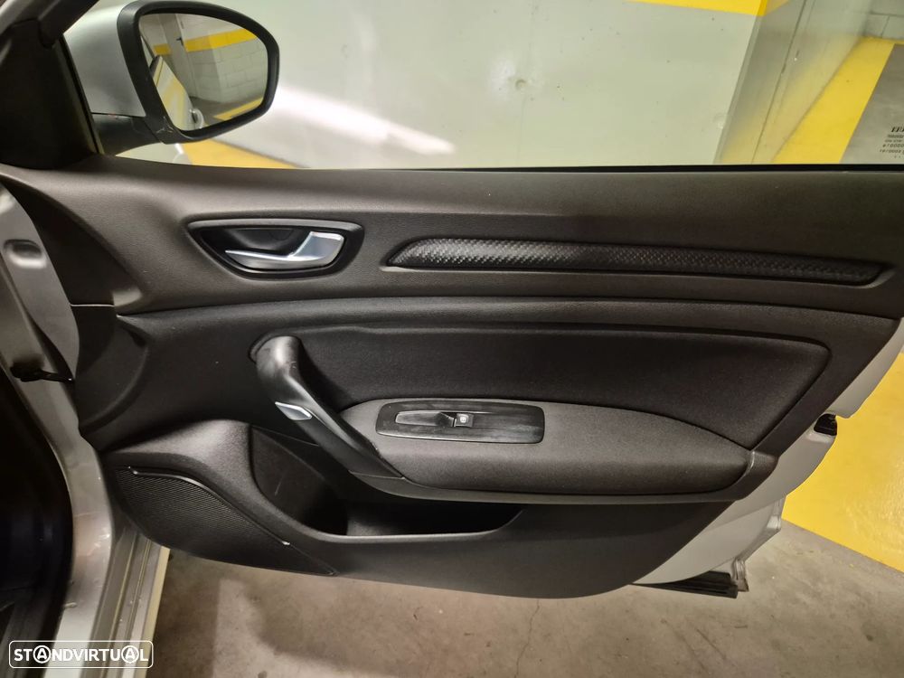Renault Mégane Sport Tourer ENERGY dCi 110 EXPERIENCE - 41