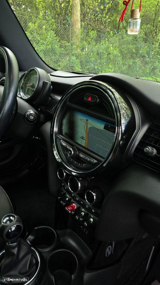 MINI 5 Portas Cooper SD - 19