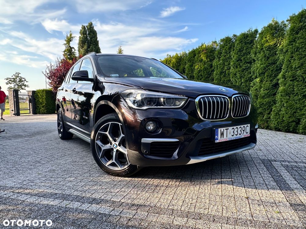 BMW X1 xDrive18d xLine - 11