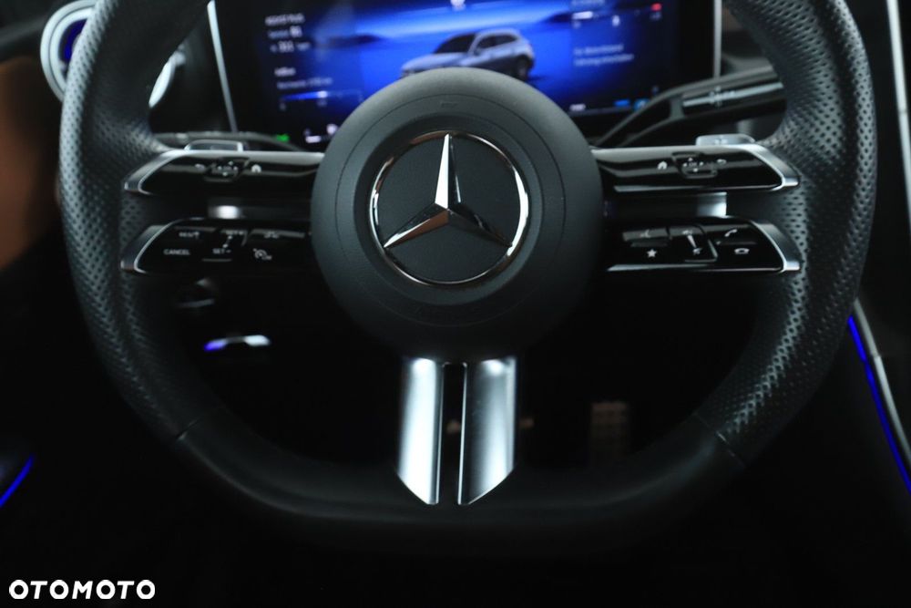 Mercedes-Benz GLC - 10