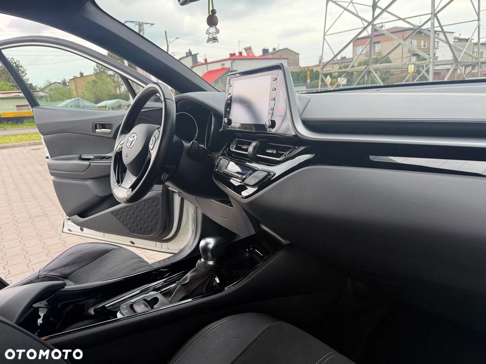 Toyota C-HR 1.8 Hybrid GPF GR Sport - 12
