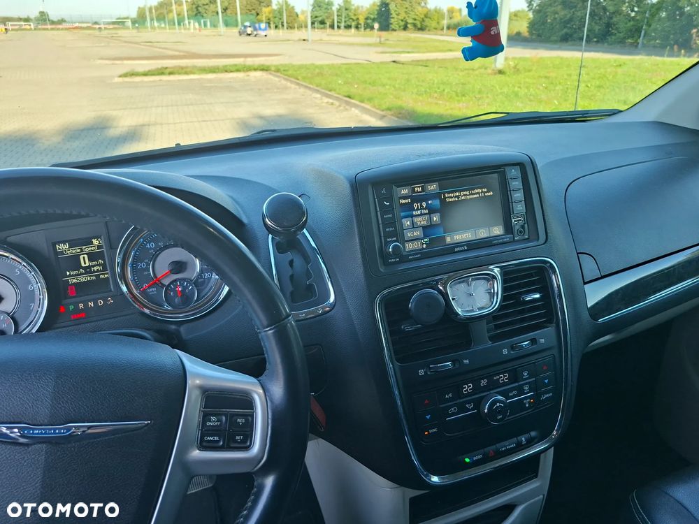 Chrysler Town & Country 3.6 Touring - 18