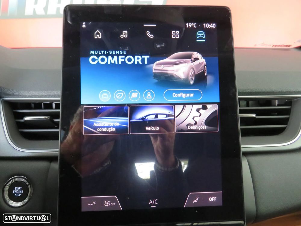 Renault Captur 1.0 TCe Techno Bi-Fuel - 36