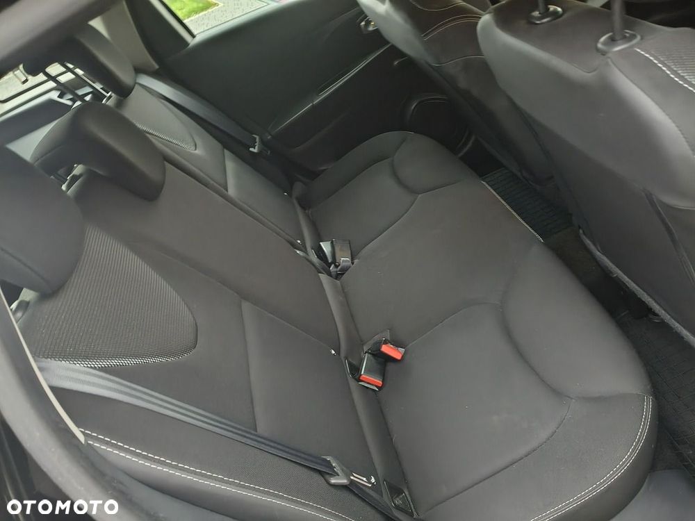 Renault Clio - 21