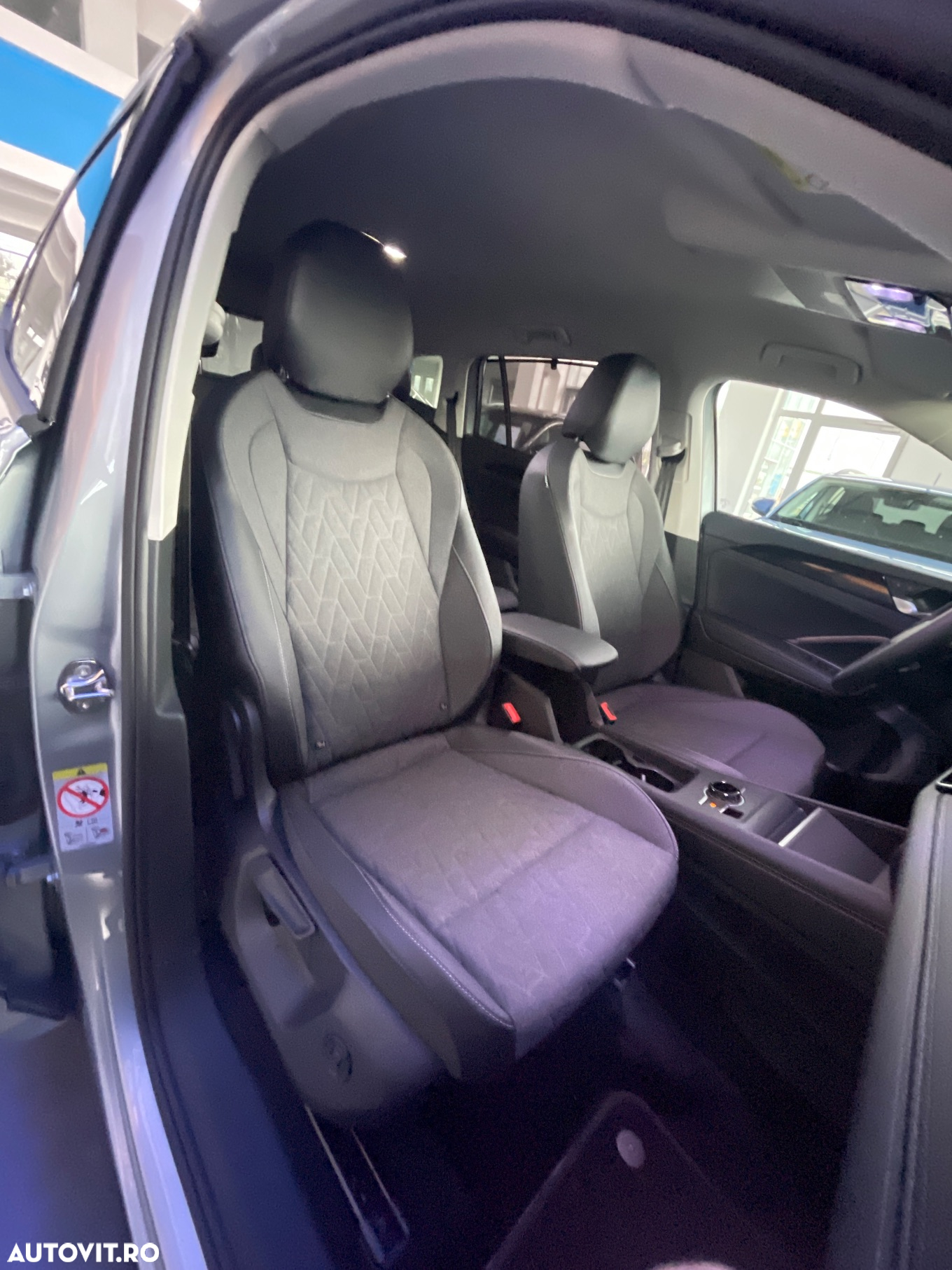 Volkswagen Tayron 1.5 TSI DSG PHEV Life - 8