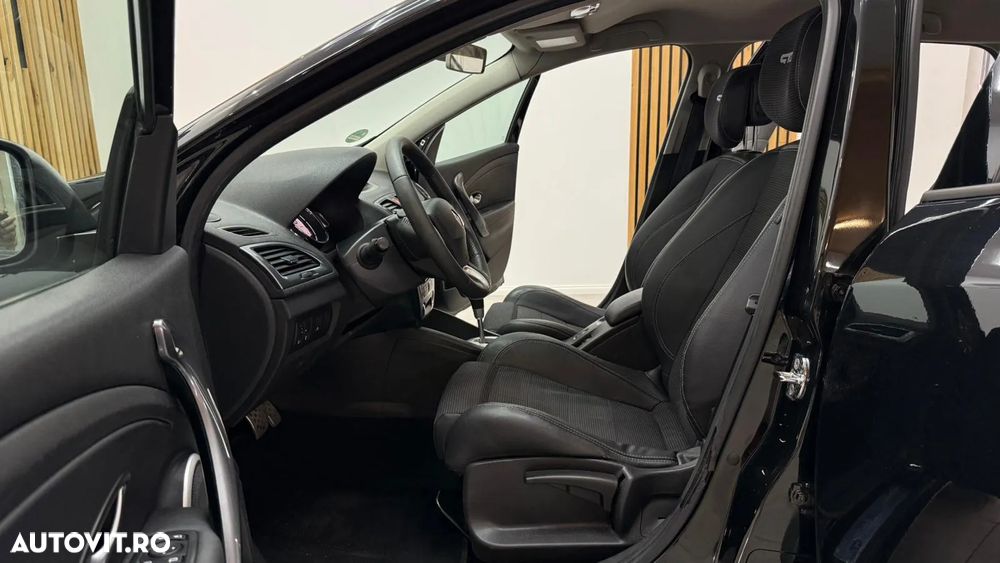 Renault Megane ENERGY dCi 110 EDC GT LINE - 16